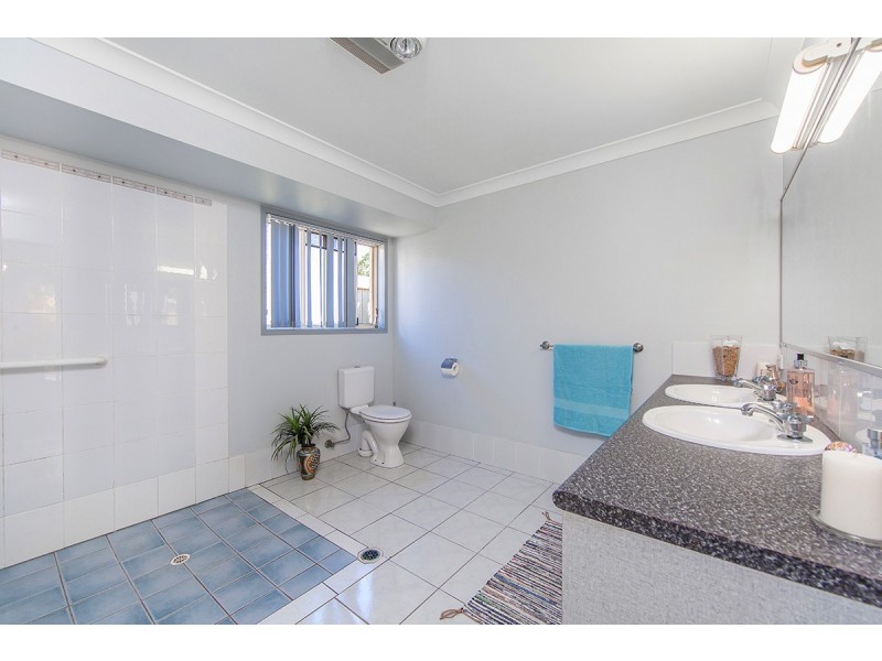 8 Duchess Street, Clontarf QLD 4019