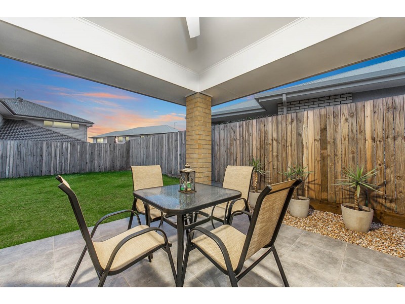 17 Wallace Street, Mango Hill QLD 4509