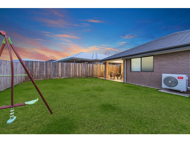 17 Wallace Street, Mango Hill QLD 4509