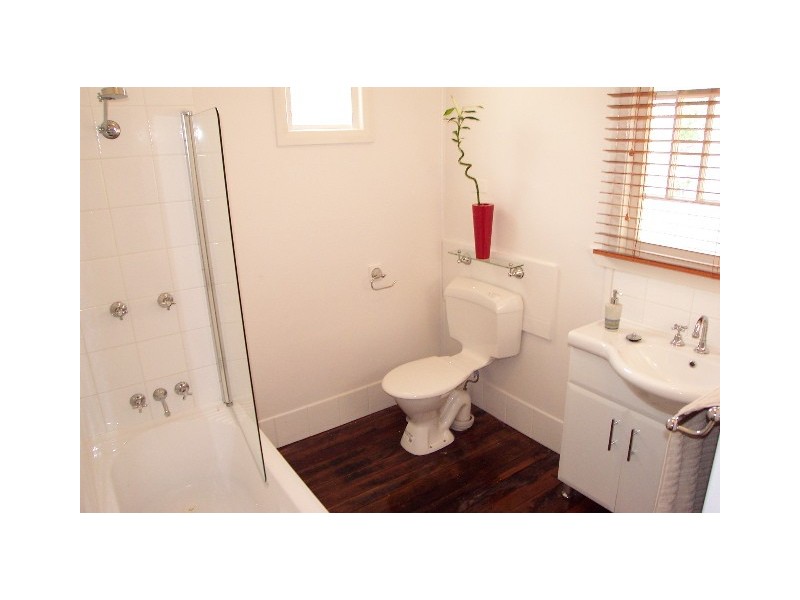 9 Maryborough Terrace, Scarborough QLD 4020