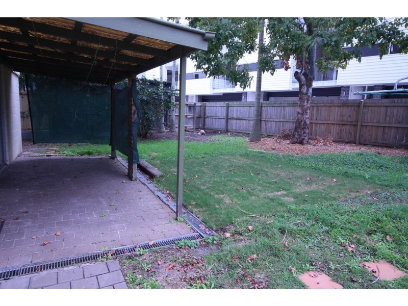 6 Ella Street, Redcliffe QLD 4020