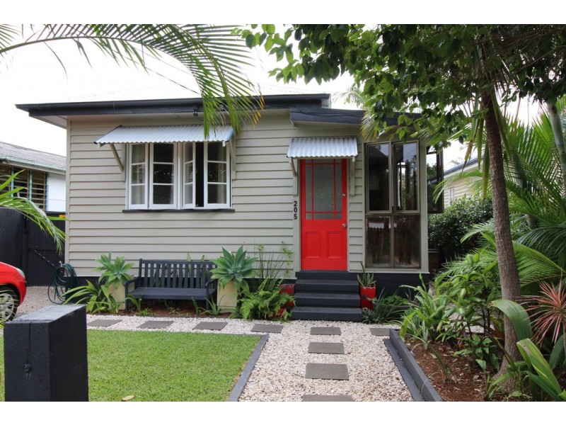 205 Oxley Avenue, Margate QLD 4019