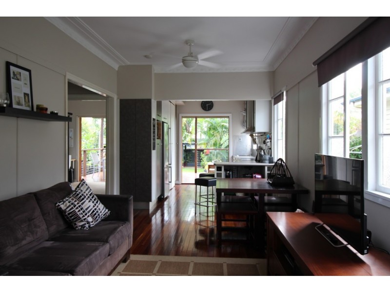 205 Oxley Avenue, Margate QLD 4019