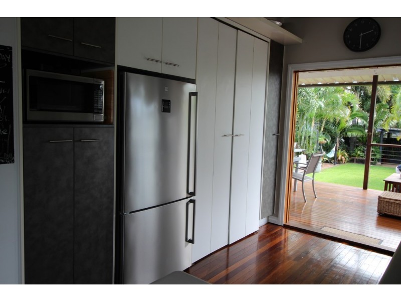 205 Oxley Avenue, Margate QLD 4019