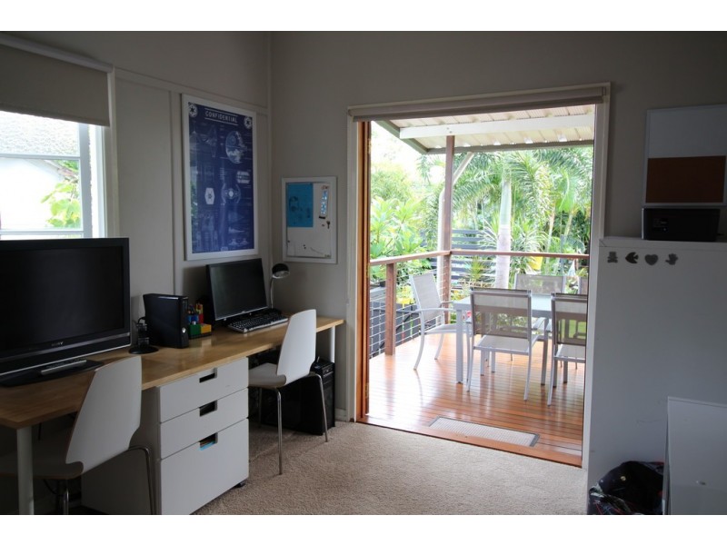 205 Oxley Avenue, Margate QLD 4019