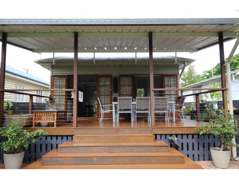 205 Oxley Avenue, Margate QLD 4019