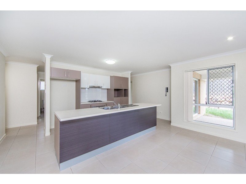 7 Stirling Esplanade, Griffin QLD 4503