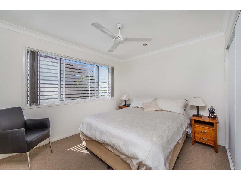 2/21 McAneny Street, Redcliffe QLD 4020