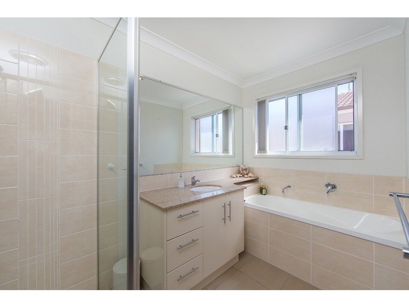 2/21 McAneny Street, Redcliffe QLD 4020