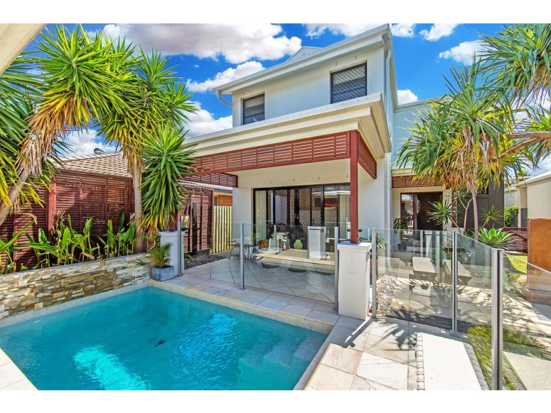 9 Walsh Street, Redcliffe QLD 4020