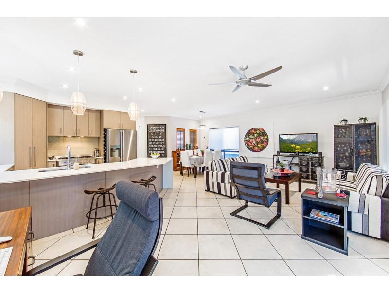 9 Walsh Street, Redcliffe QLD 4020