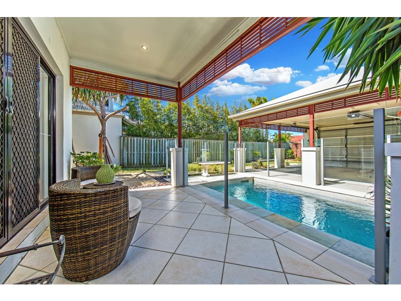 9 Walsh Street, Redcliffe QLD 4020
