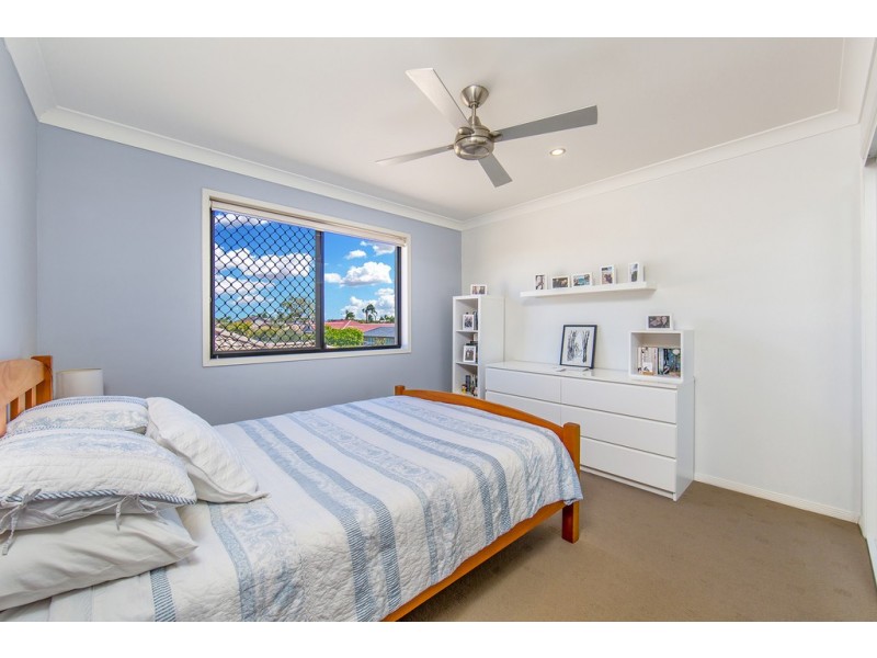 9 Walsh Street, Redcliffe QLD 4020