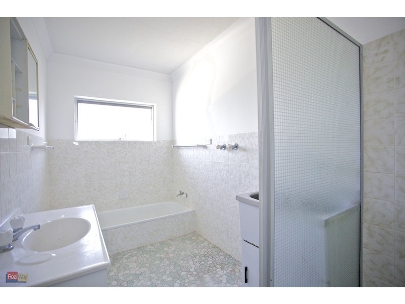 5/52 Prince Edward Parade, Redcliffe QLD 4020