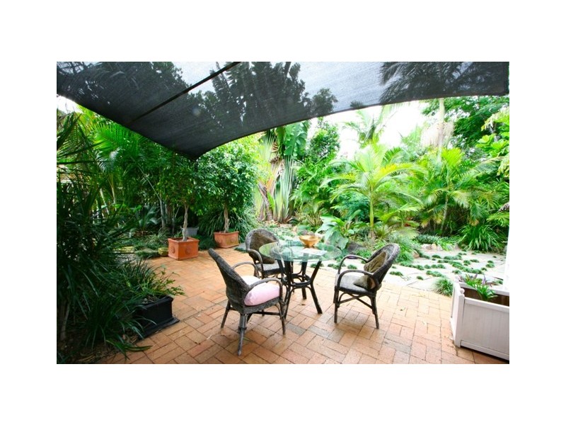 3 Brighton Street, Woody Point QLD 4019