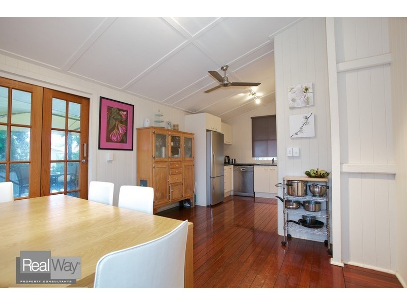 13 Herbert Street, Scarborough QLD 4020