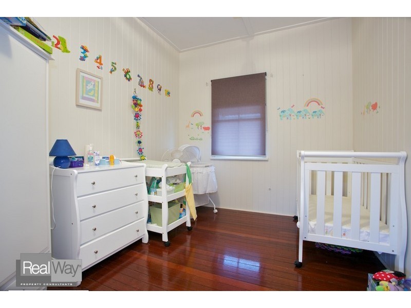 13 Herbert Street, Scarborough QLD 4020