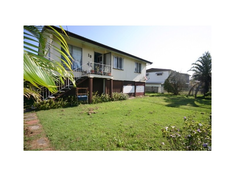 10 Belvedere Street, Clontarf QLD 4019