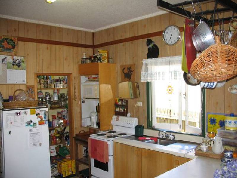 32 Bailey Street, Woody Point QLD 4019