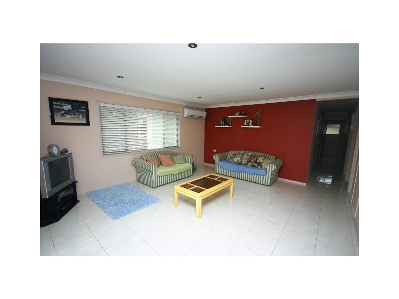 21 Kurrowah Crescent, Margate QLD 4019