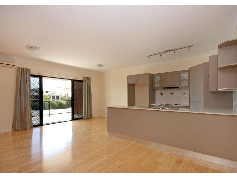 17/28 Murphy Street, Scarborough QLD 4020