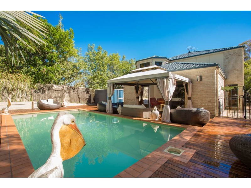 30 Grace Street, Scarborough QLD 4020