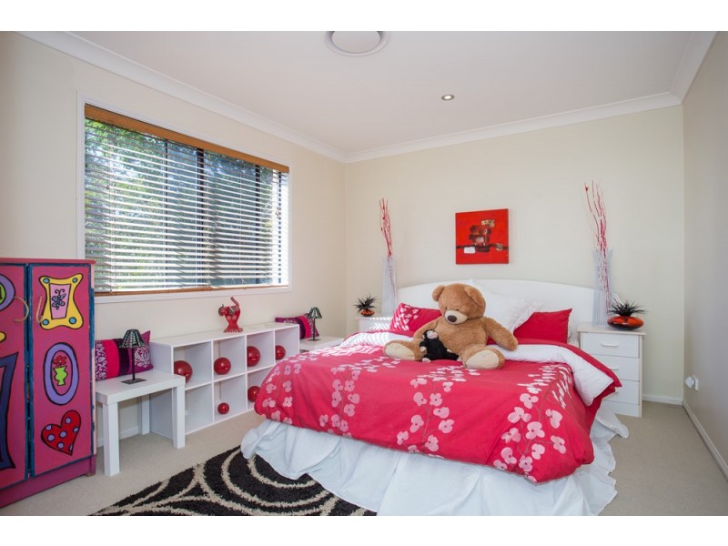 30 Grace Street, Scarborough QLD 4020