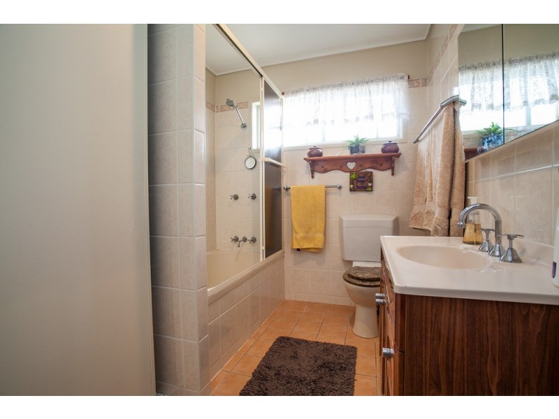 4 Baringa Street, Clontarf QLD 4019