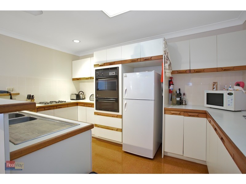 40 Armstrong Street, Clontarf QLD 4019