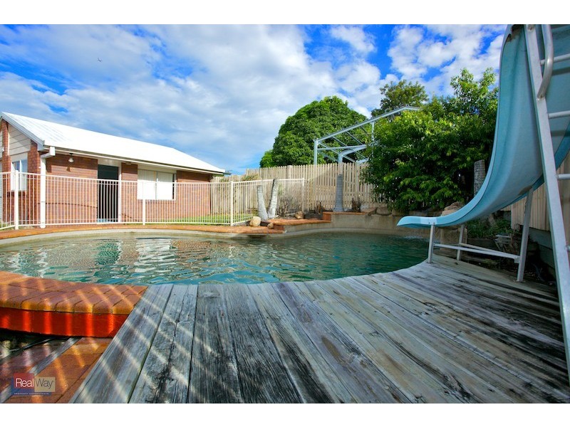 40 Armstrong Street, Clontarf QLD 4019