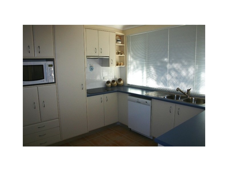 1 Swan Street, Margate QLD 4019