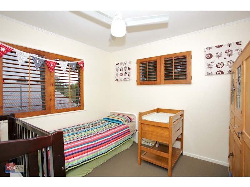 214 Scarborough Road, Scarborough QLD 4020