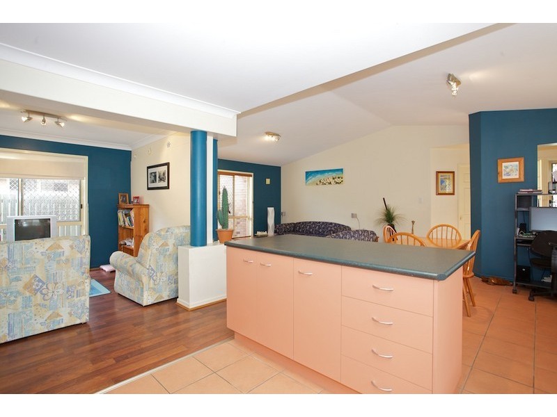 16 Garney Street, Redcliffe QLD 4020