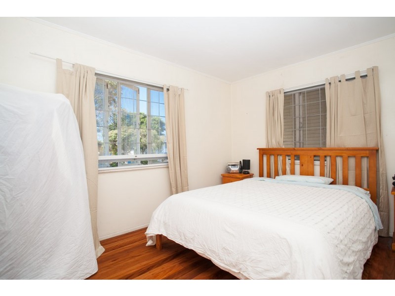 61 Plume Street, Redcliffe QLD 4020