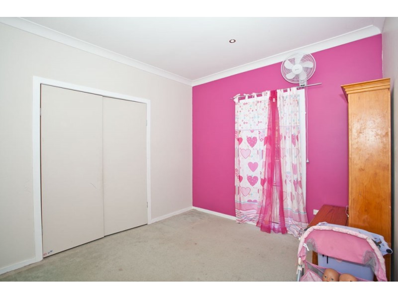 1 Hardiman Street, Woody Point QLD 4019