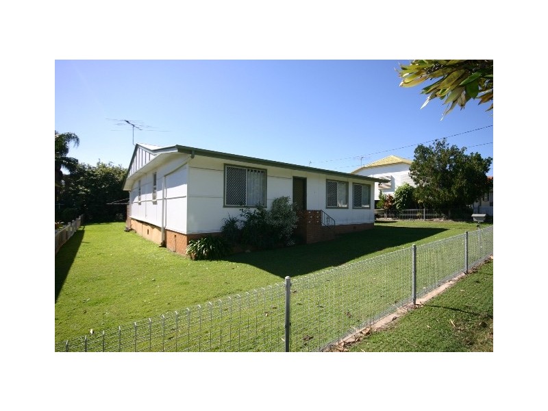 36 Ellen Street, Woody Point QLD 4019