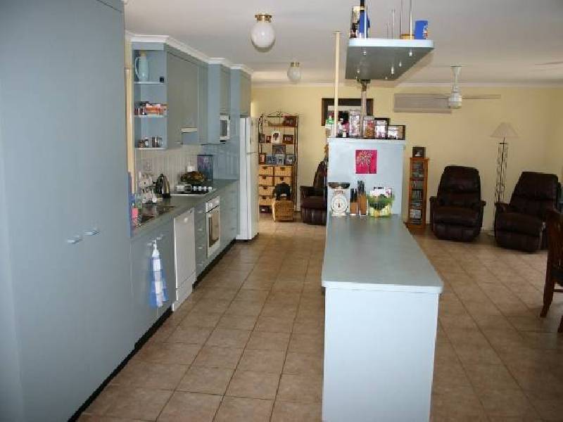 4 Delvene Court, Deception Bay QLD 4508