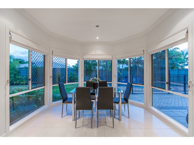 5 Eva Court, Newport QLD 4020