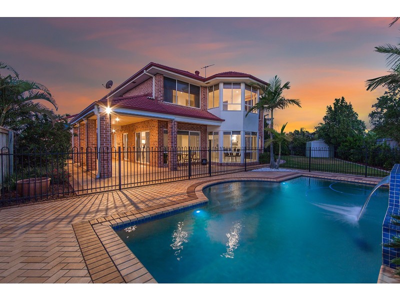 5 Eva Court, Newport QLD 4020