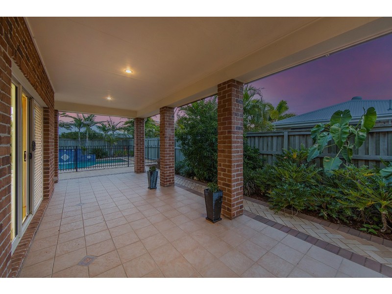 5 Eva Court, Newport QLD 4020