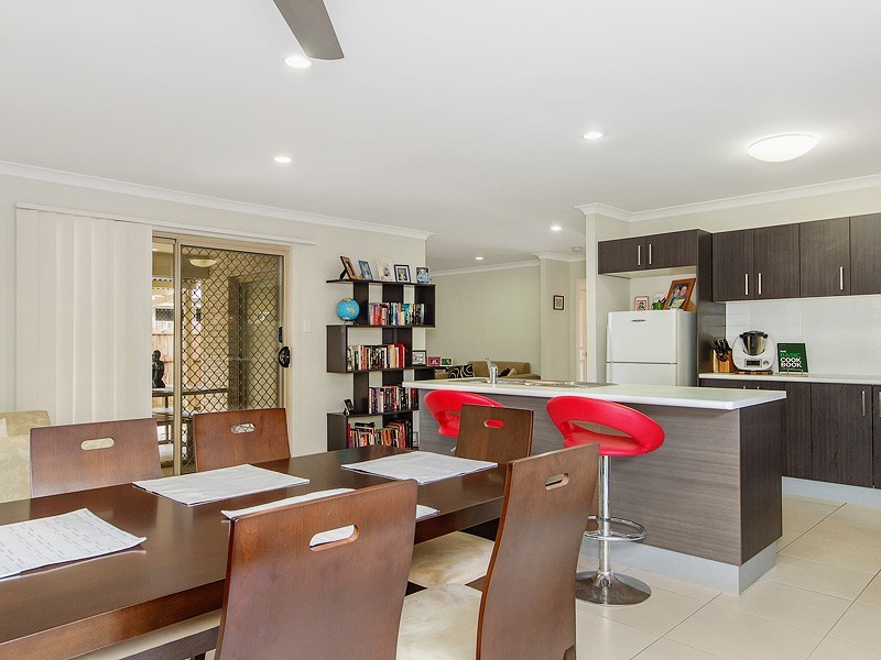 6 Caitlin Court, Rothwell QLD 4022