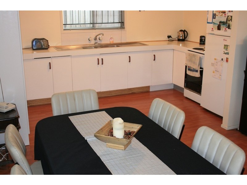 31 Sportsground Street, Redcliffe QLD 4020