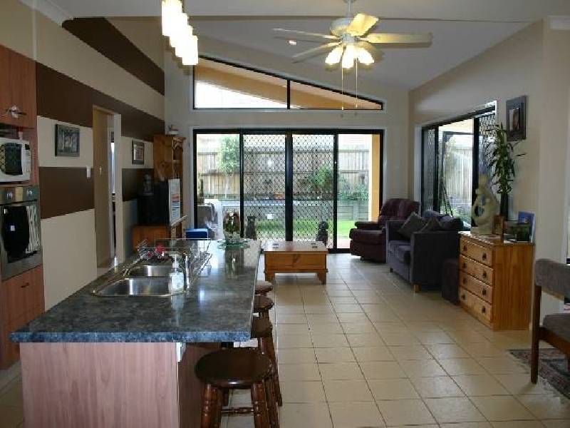 7 Redcedar Street, North Lakes QLD 4509