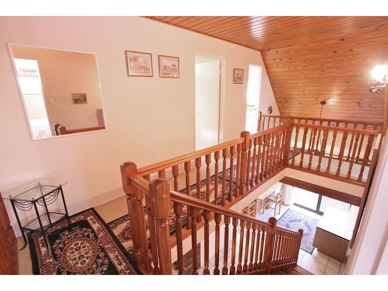 3 La Salle Drive, Newport QLD 4020