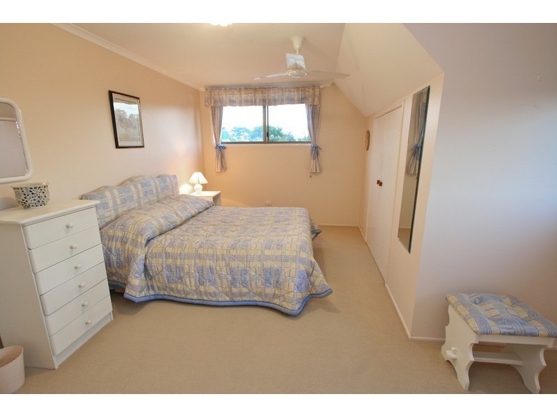 3 La Salle Drive, Newport QLD 4020