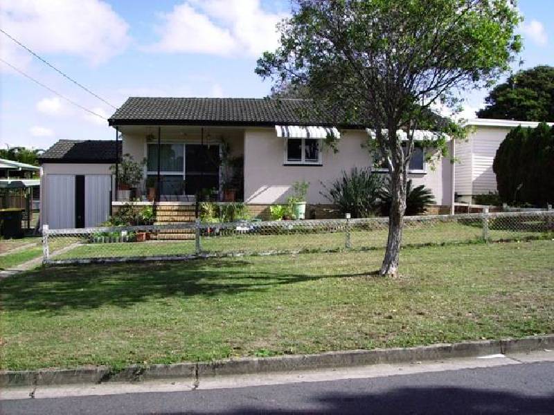 8 Ralph Street, Clontarf QLD 4019