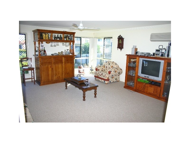 16 Walsh Street, Redcliffe QLD 4020