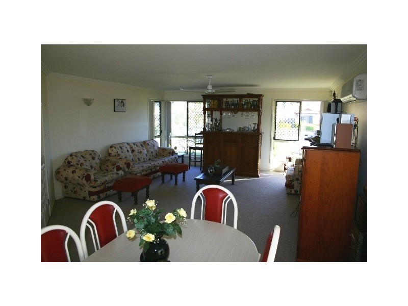 16 Walsh Street, Redcliffe QLD 4020