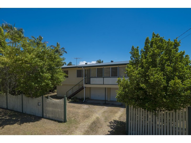 16 Michel Road, Scarborough QLD 4020