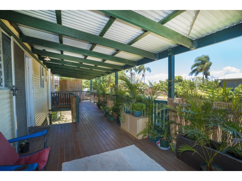 16 Michel Road, Scarborough QLD 4020